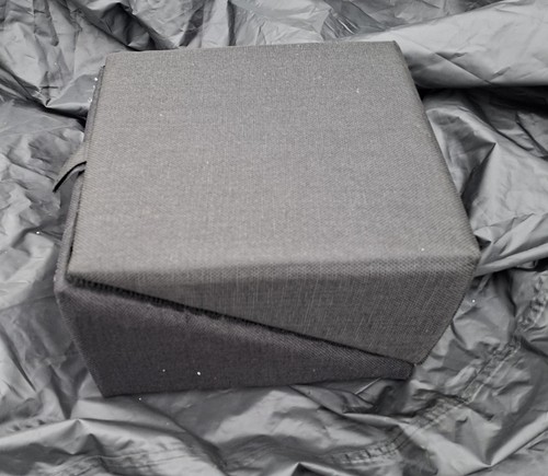 Lightly used 1 foldable - lightly,